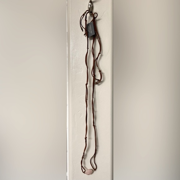 Sparkling Sage Leather Necklace with Rose Quartz Stone - Picture 5 of 15